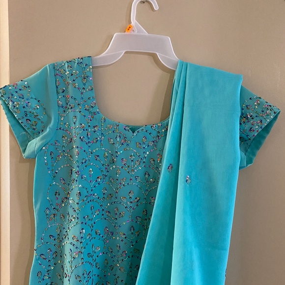 Indian / Pakistani Pyjami Suit with Dupatta in Turquoise - Size 6 - Picture 2 of 13
